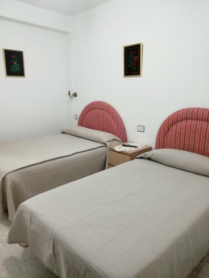 Отель Pension Carmen ** Санхенхо Экстерьер фото